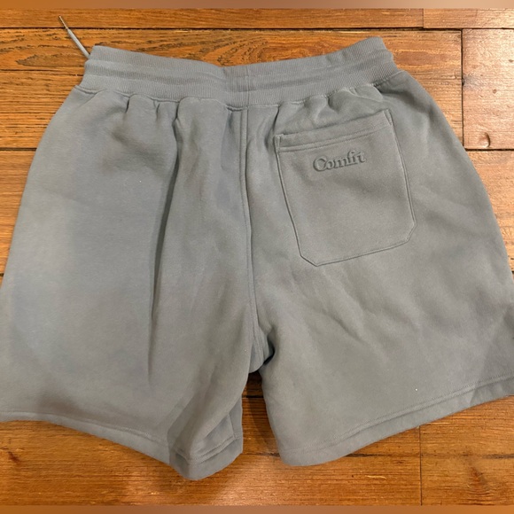 Comfrt Grey Sweatshorts - Picture 3 of 5